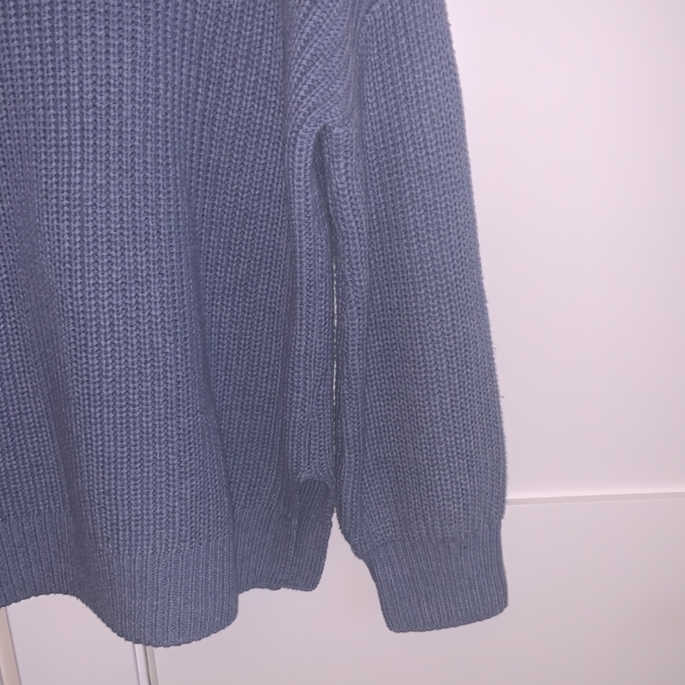 Sweater - Picture 3 of 3